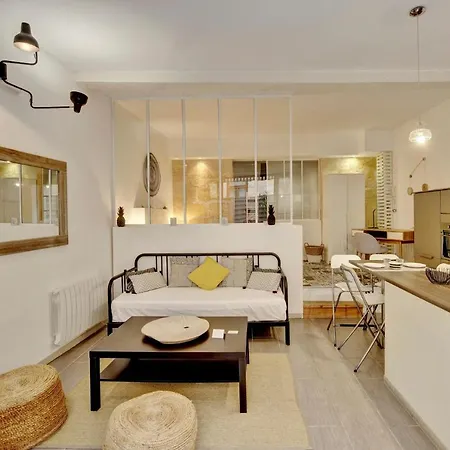 L'atelier D'auguste - Terrasse En Plein Coeur De *